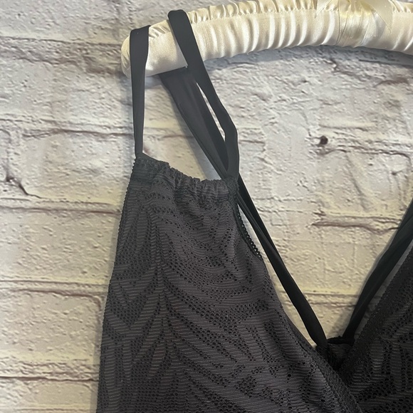 Jessica Simpson Tankini - Picture 7 of 15